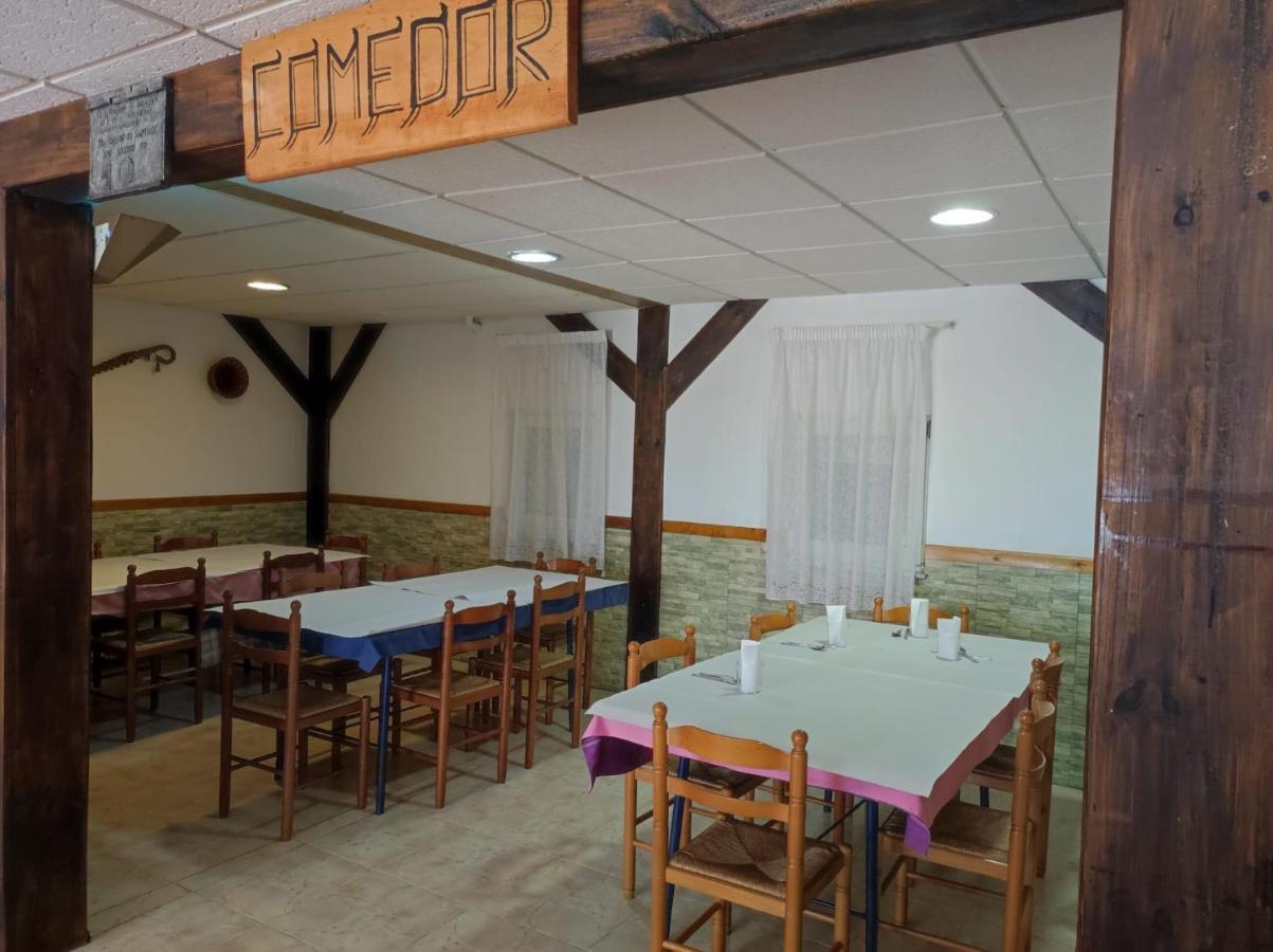 Albergue Santa Ana ซาน มาร์ติน เดล กามิโน ภายนอก รูปภาพ
