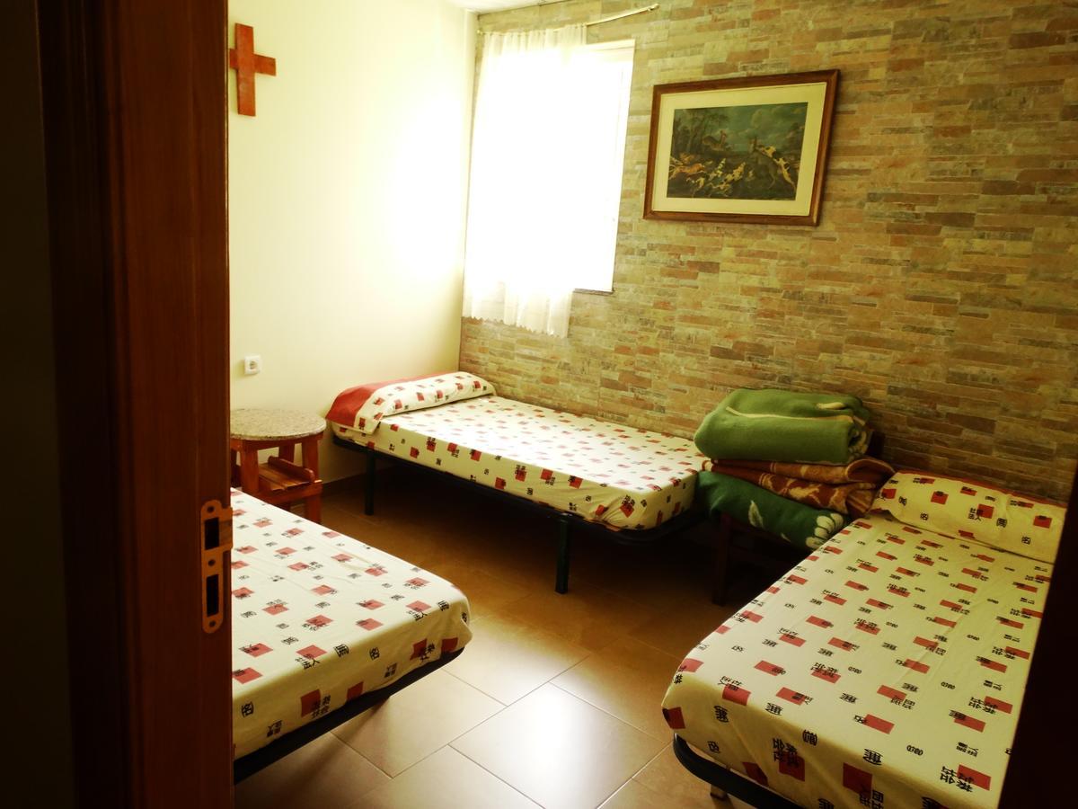 Albergue Santa Ana ซาน มาร์ติน เดล กามิโน ภายนอก รูปภาพ